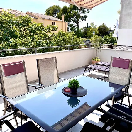 Roso Apartment